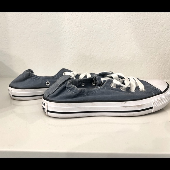 Chuck Taylor Converse All-Stars size 6 - Picture 2 of 4
